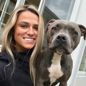 Meet Your Posher, McKenzie!